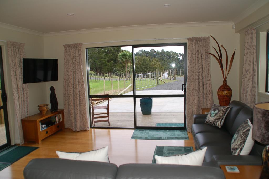 Kohinui Glade Holiday Cottage Parua Bay Екстериор снимка